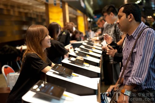 �ڶ��ú�ݮ�����_(k��i)�l(f��)�ߴ��(hu��)�a(ch��n)Ʒչʾ